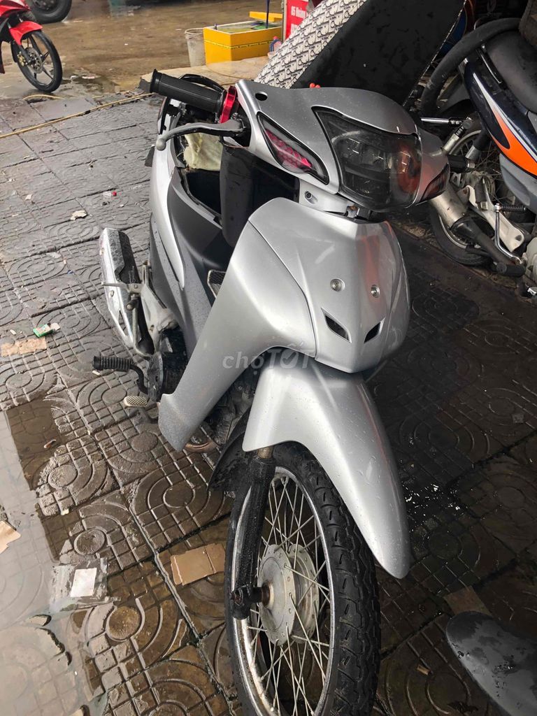 Xe Wave sên cam kêu nhẹ. Mua bán Xe máy tại Quận Liên Chiểu Đà Nẵng được đăng bởi Nguyễn Tuấn hình 2