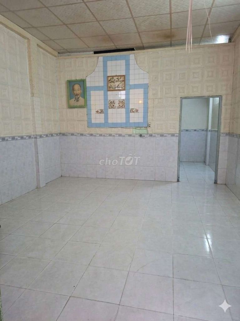 Продается дом в районе 11, улица Лак Лонг Куан, 2 этажа, 32 м2, всего 3,85 миллиарда долларов