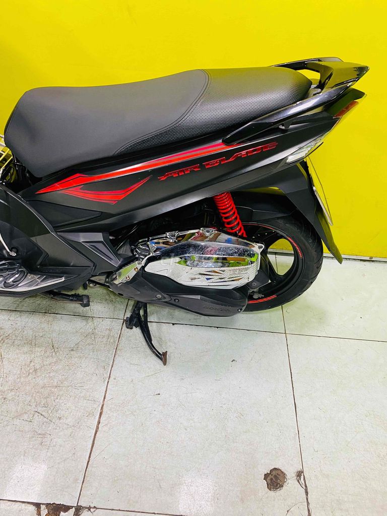 Honda air blade 125 BSTP hỗ trợ góp  nhận giấy gôc. Mua bán Xe máy tại Quận Tân Bình Tp Hồ Chí Minh được đăng bởi XE MÁY TRỊNH ĐĂNG hình 4