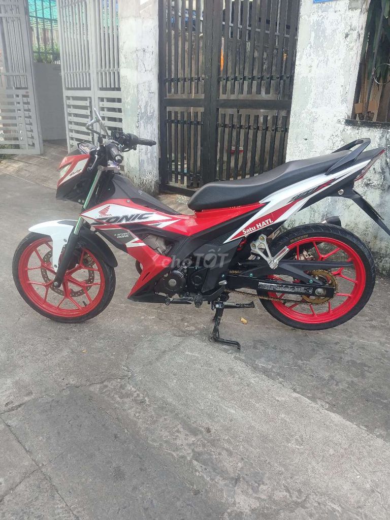 Honda Sonic Đỏ trắng đen bán hoặc giao lưu Xe. Mua bán Xe máy tại Thành phố Biên Hòa Đồng Nai được đăng bởi Trung phạm phát hình 1