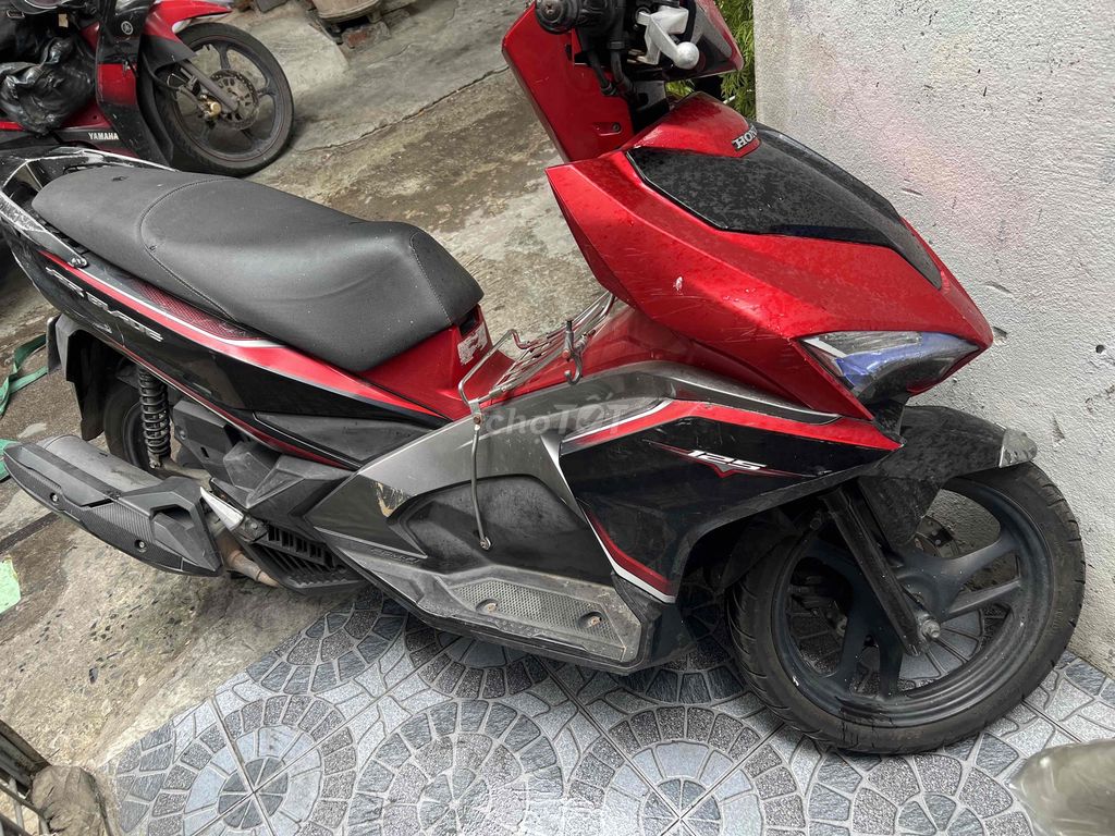 Honda AB 125cc, красно-черный, домашний