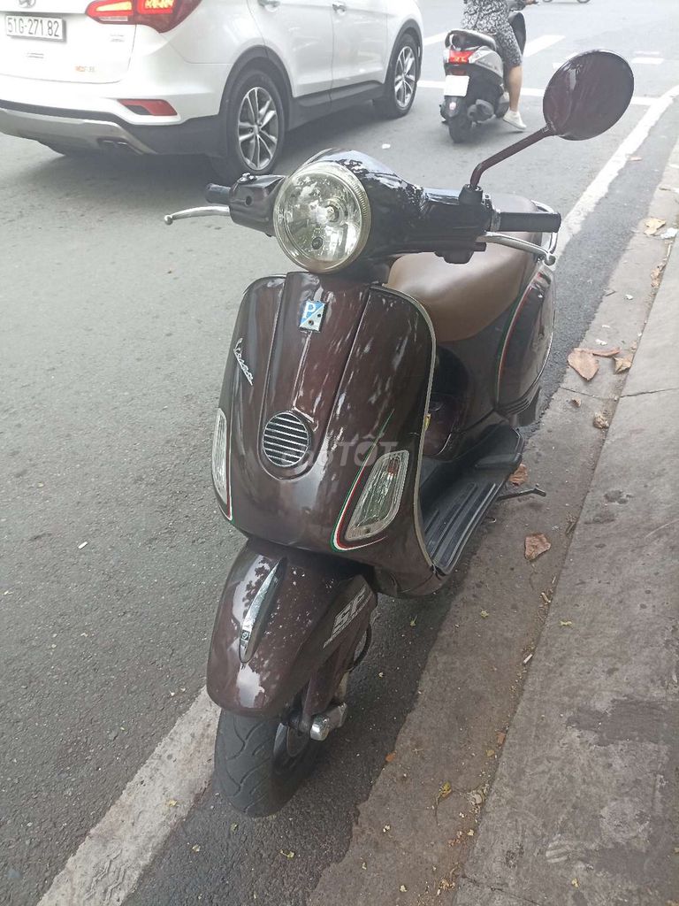 Vespa Piaggio LX Fi fun xăng 2012. Mua bán Xe máy tại Quận 10 Tp Hồ Chí Minh được đăng bởi văn phúc  hình 1