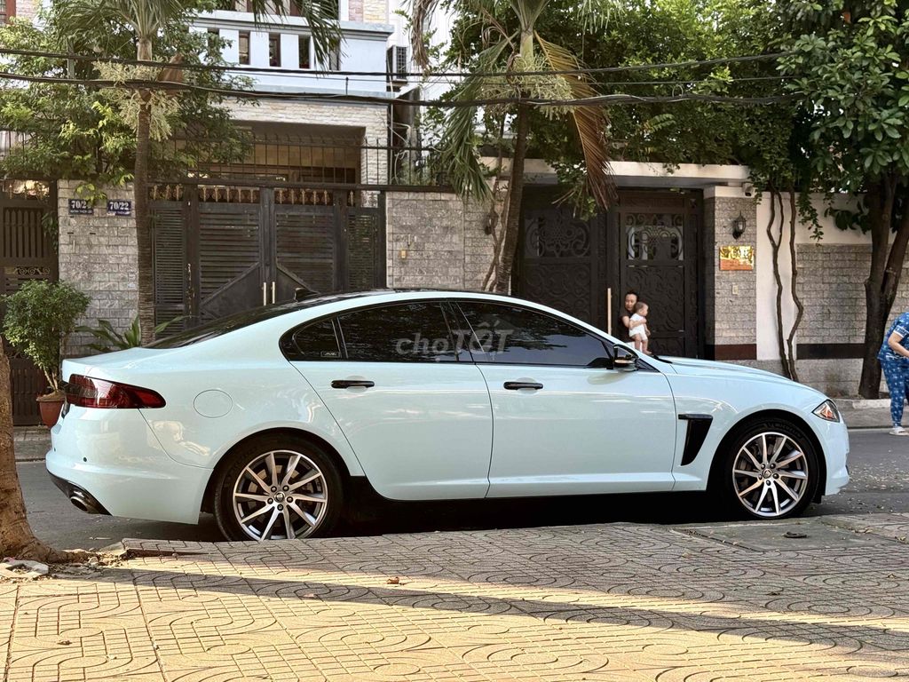 Jaguar XF 2013 2.0 AT - 90000 km. Mua bán Ô tô tại Quận Tân Phú Tp Hồ Chí Minh được đăng bởi Lê Băng Vinh hình 7