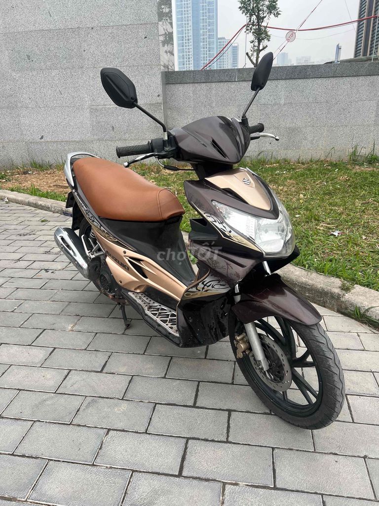 Мопед Suzuki Hayate, коричневый и золотой