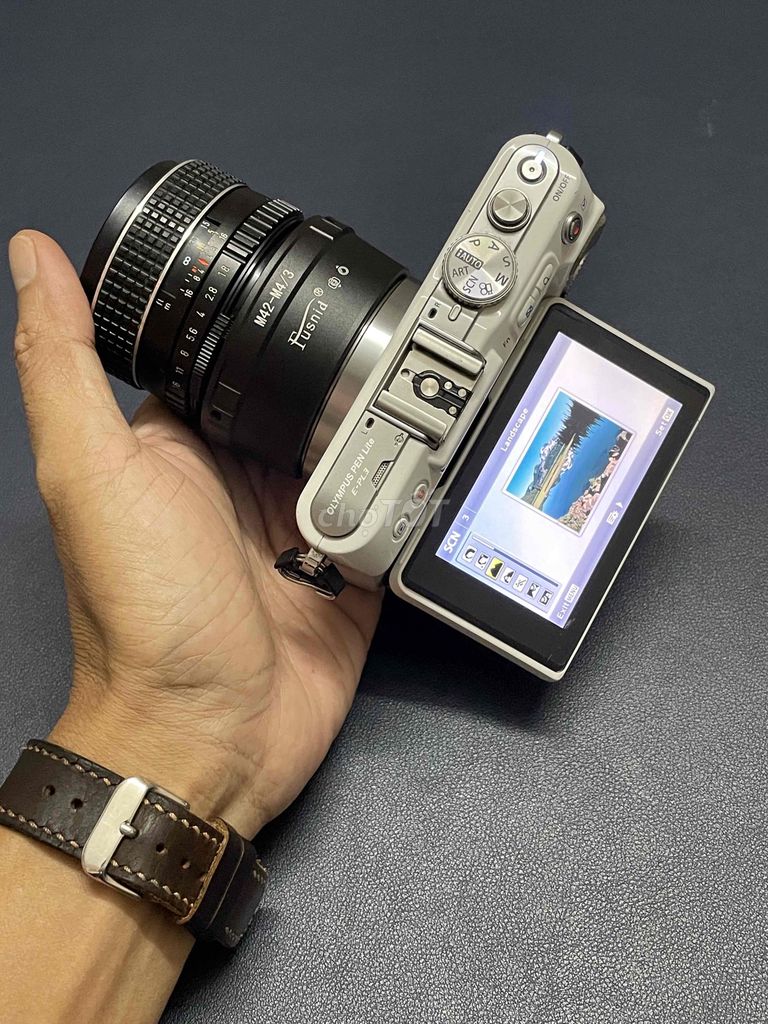 MIRRORLESS OLYMPUS EPL3 màn lật - SHIP COD. Mua bán Máy ảnh, Máy quay tại Huyện Kế Sách Sóc Trăng được đăng bởi Giang Alpha hình 1
