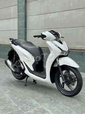 Honda SH Smartkey Trắng Chính Chủ. Mua bán Xe máy tại Quận Cẩm Lệ Đà Nẵng được đăng bởi it hình 3