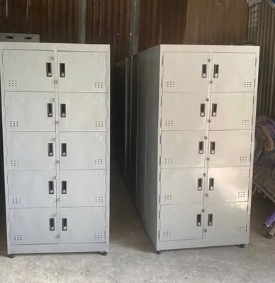 Tủ Sắt Đựng Đồ Cá NhâNN - Tủ Locker Trường HọCC. Mua bán Đồ dùng văn phòng tại Quận 1 Tp Hồ Chí Minh được đăng bởi Nội Thất Gia Đình HCM