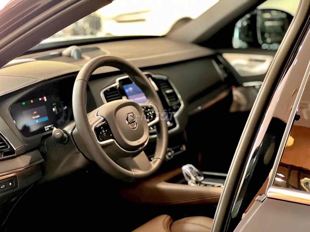 Volvo XC90 Plug-in Hybrid Giảm Giá Khủng Cuối Năm. Mua bán Ô tô tại Quận 7 Tp Hồ Chí Minh được đăng bởi Volvo Phú Mỹ Hưng hình 9