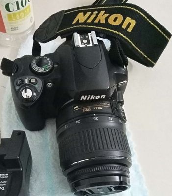 Bán máy ảnh Nikon D40
