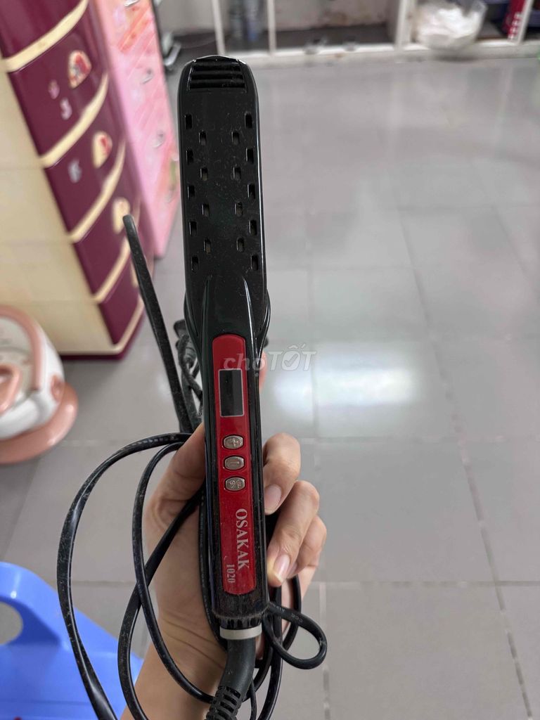 Máy duỗi tóc OSAKAK 1020 Đen. Mua bán Nội thất, đồ gia dụng khác tại Thành phố Thủ Đức Tp Hồ Chí Minh được đăng bởi Trinh hình 1