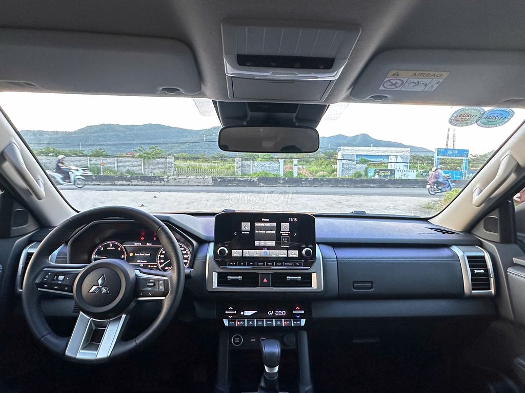 Mitsubishi Triton GLS 4X2 AT 2024 màu Cam. Mua bán Ô tô tại Thành phố Bà Rịa Bà Rịa - Vũng Tàu được đăng bởi Tùng Trần Mitsubishi hình 6