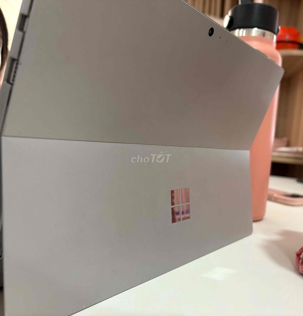 Microsoft Surface Pro 5 i7 16GB/512GB. Mua bán Laptop tại Quận 7 Tp Hồ Chí Minh được đăng bởi Trần Nhi hình 1