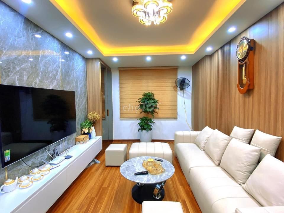 67 Thái Thịnh, vị trí ngon, nhà ở sướng, cách oto 70m, ngõ thông, 41m2