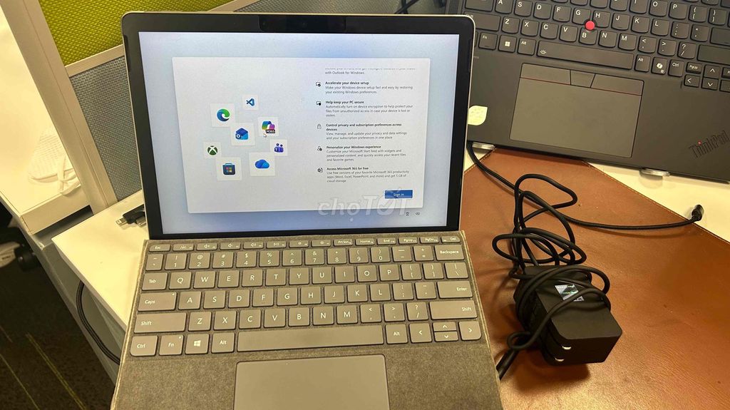 Microsoft Surface Go 3 i3 8GB/128GB. Mua bán Máy tính bảng tại Quận Bình Thạnh Tp Hồ Chí Minh được đăng bởi Dominic Do hình 1