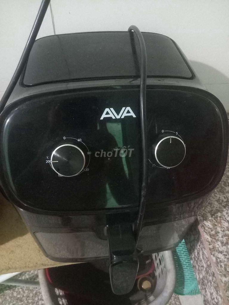 Nồi chiên không dầu AVA 5.5 lít Đen Mới. Mua bán Bếp, lò, đồ điện nhà bếp tại Thị xã Tân Uyên Bình Dương được đăng bởi A bắp hình 1