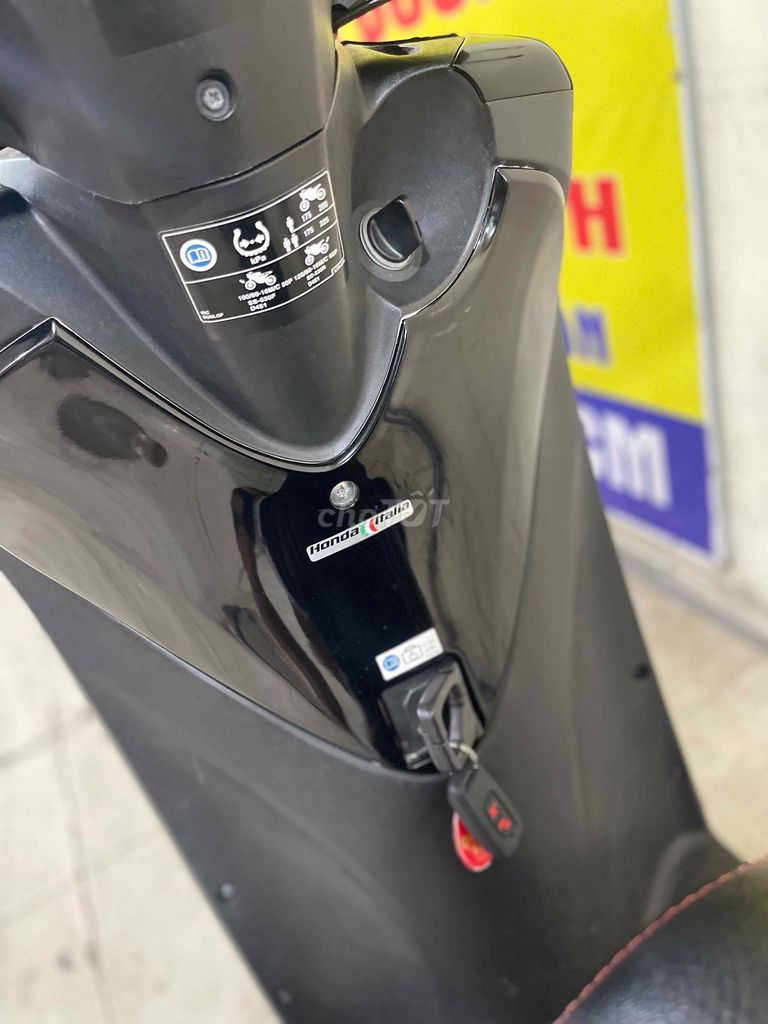 SH Ý 125cc xe lên áo 2012 9 chủ sang tên bstp. Mua bán Xe máy tại Quận 12 Tp Hồ Chí Minh được đăng bởi minh luân  hình 9