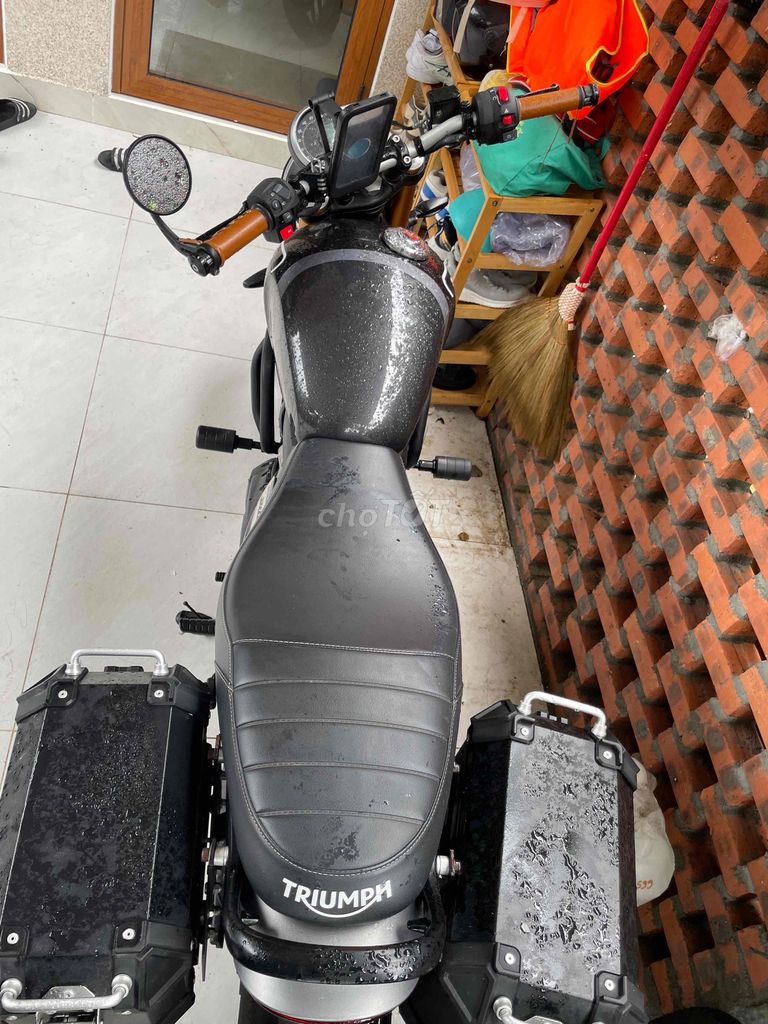Triumph Speed 400 Черный 4000 км