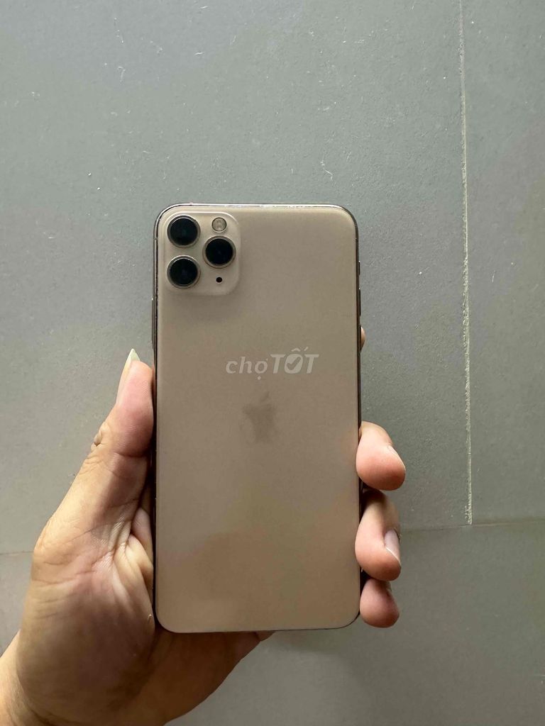 Apple iPhone 11 Pro Max Vàng. Mua bán Điện thoại tại Quận Thanh Khê Đà Nẵng được đăng bởi anh khoa hình 1