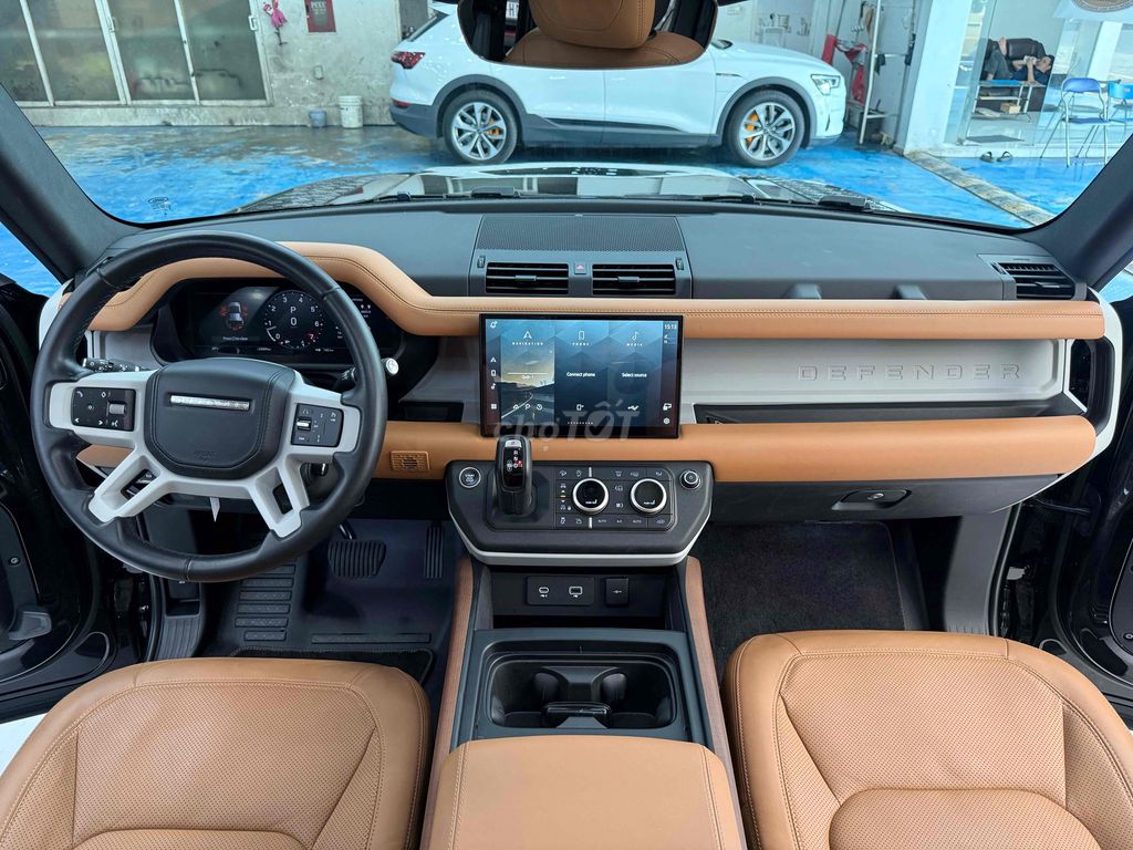 Defender 110HSE 2022 P300 23.000 km. Mua bán Ô tô tại Quận Tân Bình Tp Hồ Chí Minh được đăng bởi Nguyễn Văn Lâm hình 11