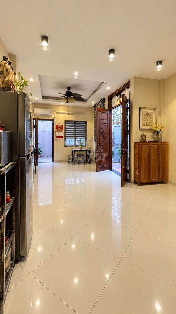 Lô góc Trương Định 58m*5T*3PN Thoáng Ngõthông 3 gác Gầnphố Dânxây SĐCC