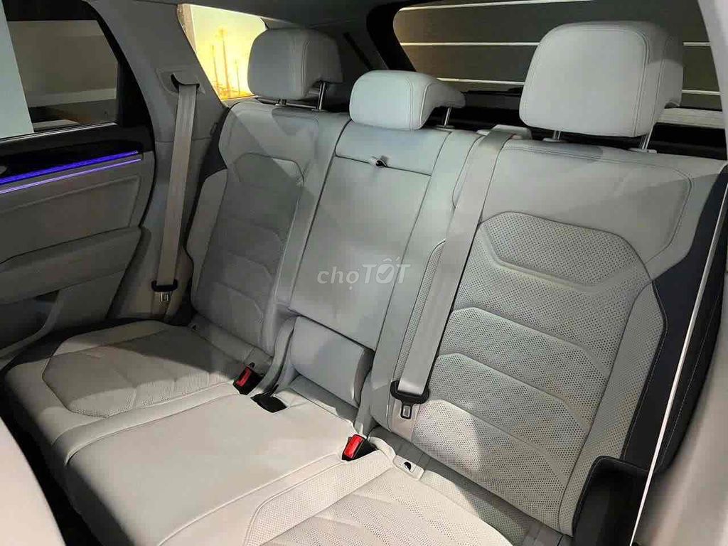 Touareg Chỉ 210Tr Nhận Xe. Cam kết giá Tốt Nhât. Mua bán Ô tô tại Quận 1 Tp Hồ Chí Minh được đăng bởi Nguyễn Trí Thanh Tâm hình 7