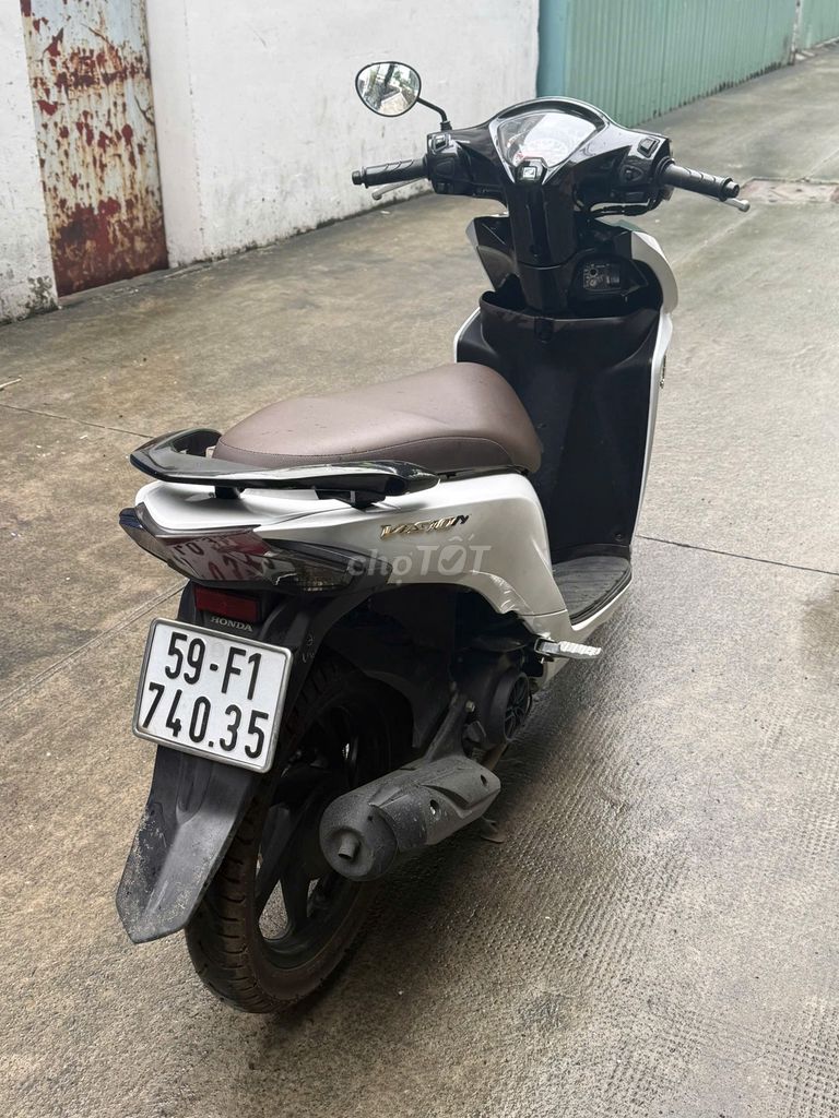 Honda Vision 2018 bstp, giá thanh lý. Mua bán Xe máy tại Quận Tân Bình Tp Hồ Chí Minh được đăng bởi Xuân Dũng hình 2