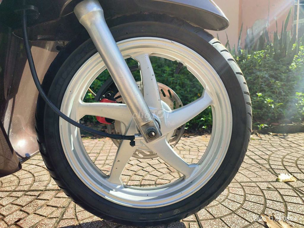 Bán xe shark biển đẹp phong thủy. Mua bán Xe máy tại Quận 4 Tp Hồ Chí Minh được đăng bởi Trần Thắng hình 12