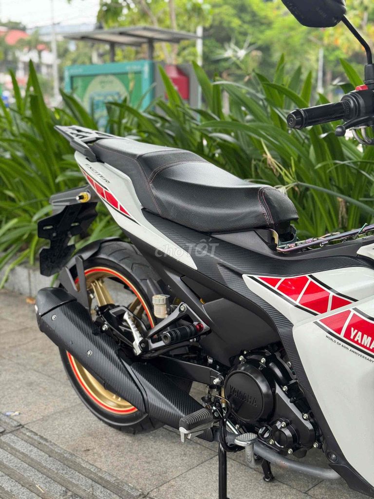Exciter 155 VVA 2022 бело-красно-черный 12 000 бстп