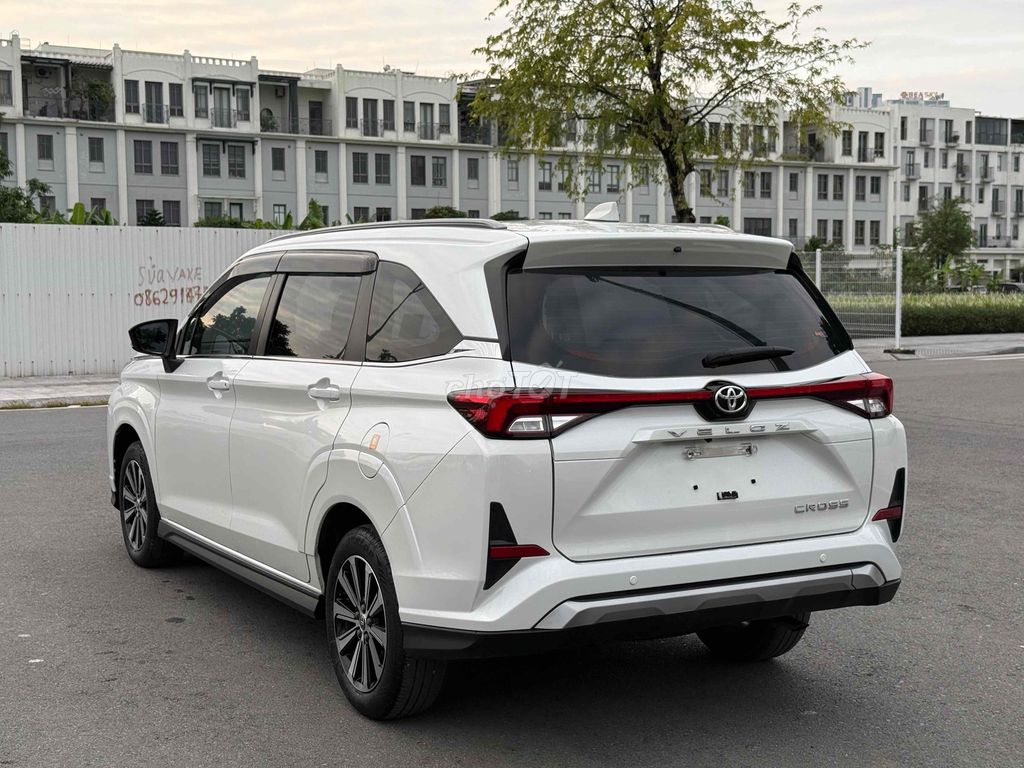 Toyota Veloz Cross 2022 CVT - 71000 km. Mua bán Ô tô tại undefined undefined được đăng bởi Dong Doanh hình 4