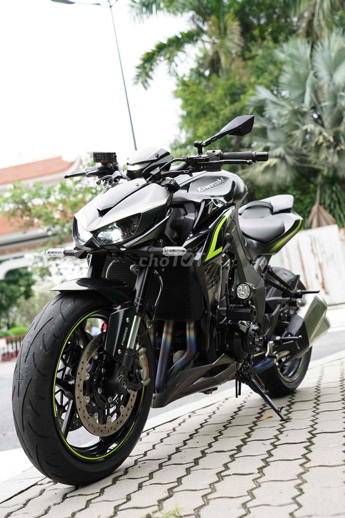 Ⓜ️♻️ KAWA Z1000 BẢN R EDITION ODO 6K NHIỀU ĐỒ. Mua bán Xe máy tại Thành phố Thủ Đức Tp Hồ Chí Minh được đăng bởi Thi Moto Thủ Đức hình 4