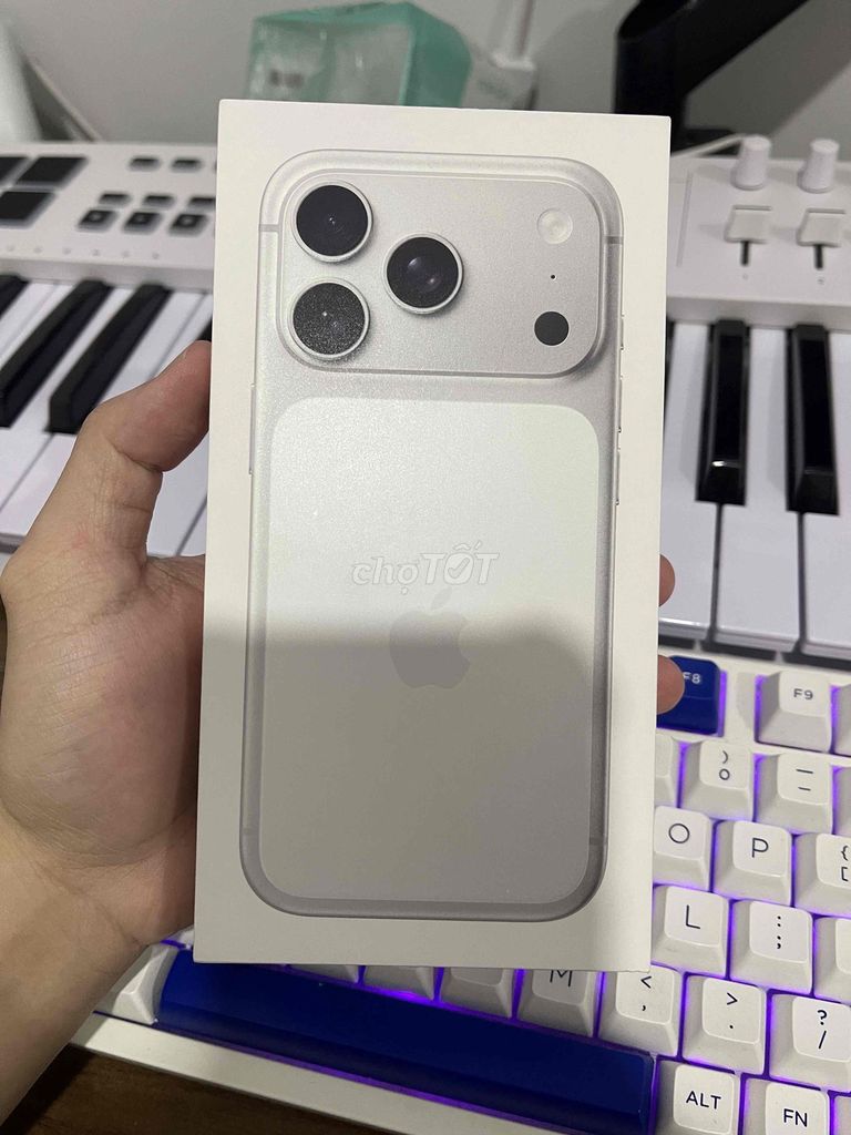 Apple iPhone 17 Pro 256GB. Mua bán Điện thoại tại Thành phố Thủ Đức Tp Hồ Chí Minh được đăng bởi CQ Thái hình 1