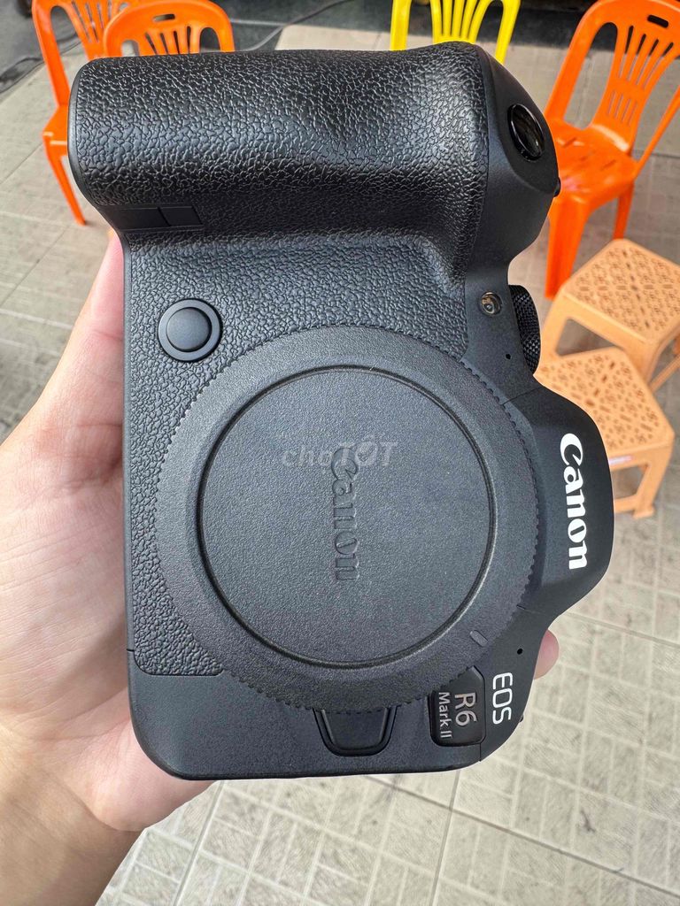 Máy ảnh Canon EOS R6 Mark II Đen. Mua bán Máy ảnh, Máy quay tại Thành phố Dĩ An Bình Dương được đăng bởi Tạ Hoàng Anh hình 1
