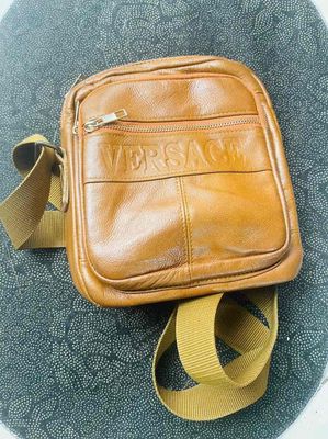 Túi đeo chéo da bò Versace 350k , 20* 25cm. Mua bán Túi xách tại Quận Bình Thạnh Tp Hồ Chí Minh được đăng bởi Minh Nguyen