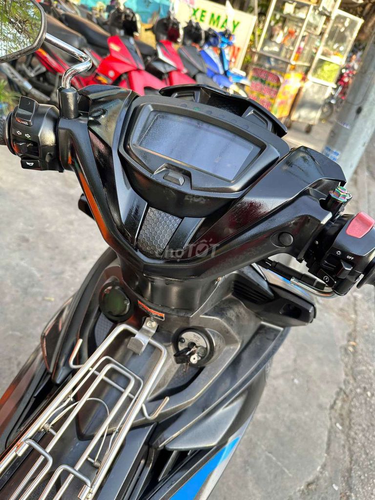 Ex led 218 ( e có bán góp ). Mua bán Xe máy tại Quận Ninh Kiều Cần Thơ được đăng bởi MINH THIỆN bán xe trả góp hình 3