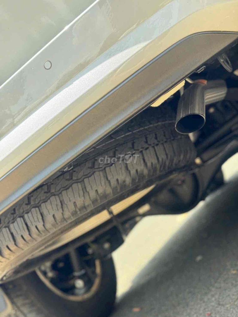 Toyota Fortuner 2.4 AT 4x2 sản xuất 2024. Mua bán Ô tô tại Quận Hà Đông Hà Nội được đăng bởi A Huan  hình 10