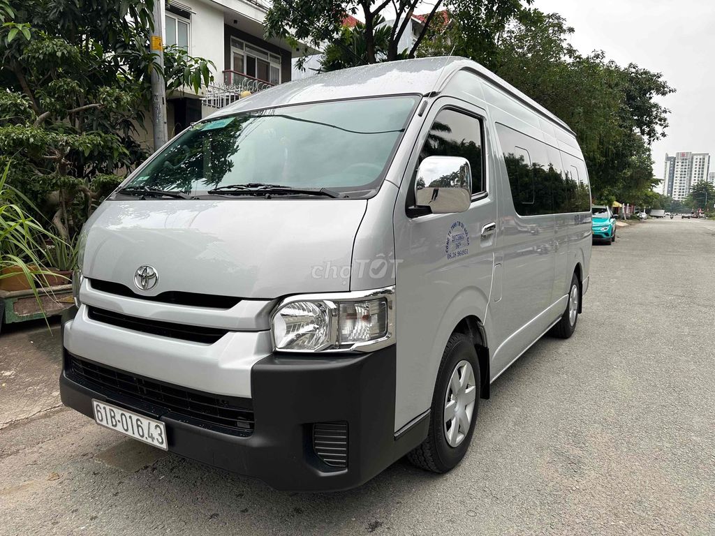 cần bán Toyota Hiace 2016 Xăng chính chủ. Mua bán Ô tô tại Quận 12 Tp Hồ Chí Minh được đăng bởi Diễm Phúc hình 1