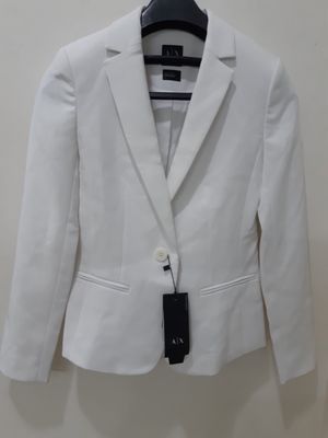 Áo vest trắng nữ nhãn hiệu A/X mới 100%