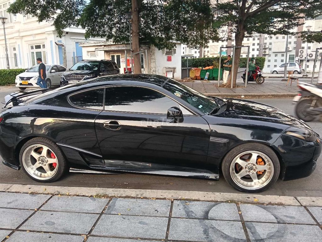 Huyndai Tuscani GTS 2.0. Mua bán Ô tô tại   được đăng bởi Phan Hoàng Ân hình 4