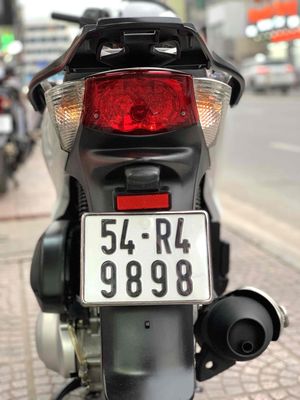 Sh150 2010 Ý 9898 biển phong thuỷ xe nguyên zin.. Mua bán Xe máy tại Quận Phú Nhuận Tp Hồ Chí Minh được đăng bởi Cungsport
