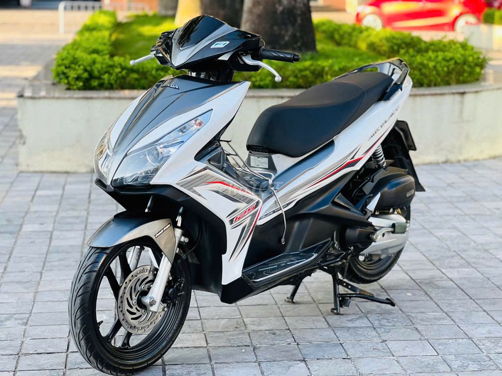 AIR BLADE 125 TRẮNG XÁM BIỂN 29 CHÍNH CHỦ