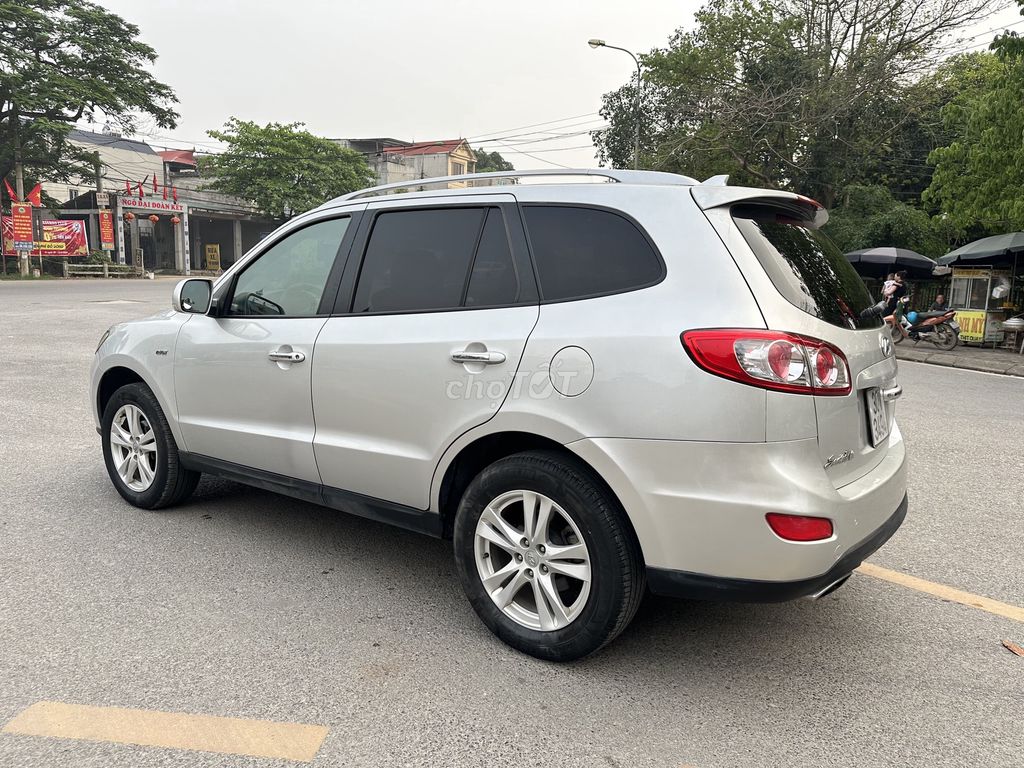 Hyundai Santafe SLX cuối 2009 form 2010 Máy EVGT. Mua bán Ô tô tại Huyện Sóc Sơn Hà Nội được đăng bởi Salon Auto Đào Hằng hình 3