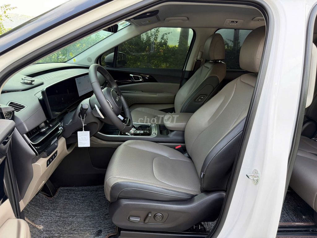 Kia Carnival 2025 Premium 2.2D 8S - 45,000 km.. Mua bán Ô tô tại Thành phố Thủ Đức Tp Hồ Chí Minh được đăng bởi Đức Tứ Bánh hình 16