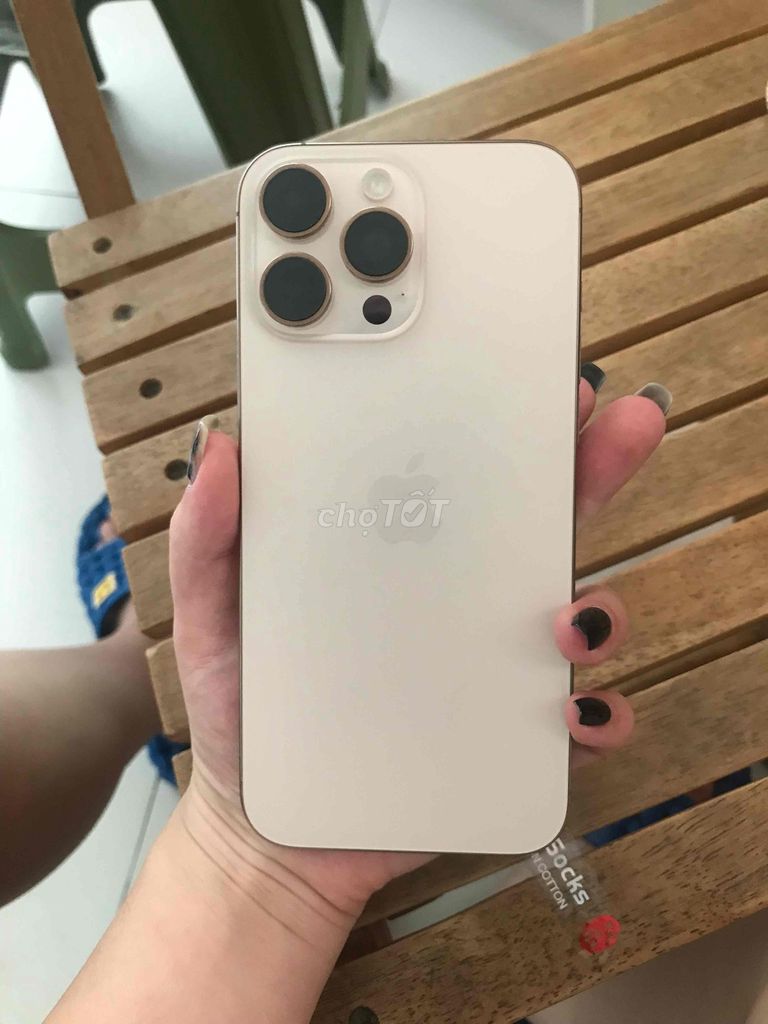 Apple iPhone 16 Pro Max 256GB Vàng. Mua bán Điện thoại tại Huyện Thanh Trì Hà Nội được đăng bởi Hoàng Linh hình 1