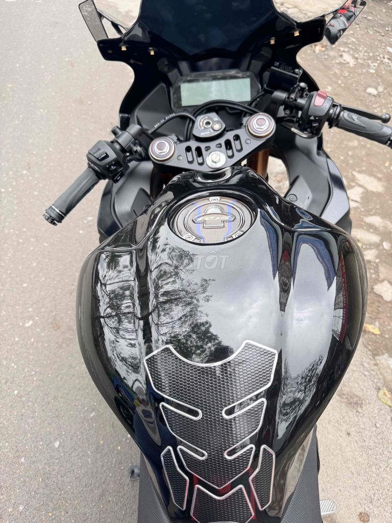 Yamaha R15 V3 Độ body R1 form to đẹp biển 29  pkl. Mua bán Xe máy tại Quận Cầu Giấy Hà Nội được đăng bởi Tong motor xe may hình 4