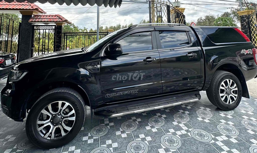 Ford Ranger 2019 WLIDTRACK 2.0 4x4 AT. Mua bán Ô tô tại Thành phố Tân An Long An được đăng bởi Tấn Lộc hình 2