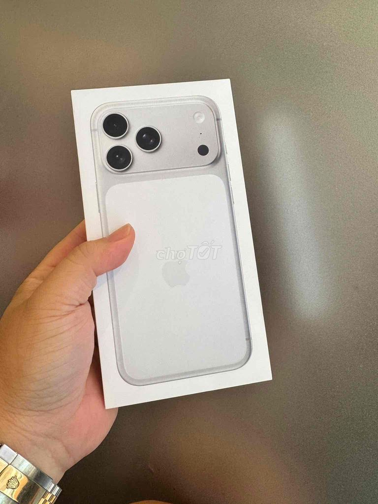 iP 17 Pro Max 256GB bac vn, fullbox sac 16l. Mua bán Điện thoại tại Quận Phú Nhuận Tp Hồ Chí Minh được đăng bởi hung hình 1