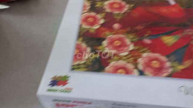 THANH LÝ Tranh ghép hình Vương Hậu 1000 mảnh