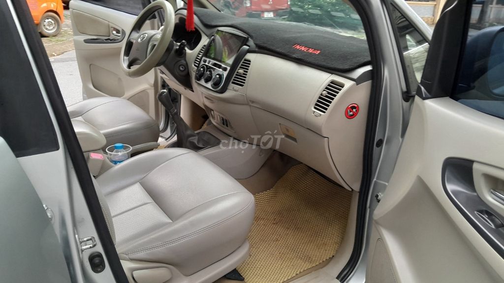 Toyota Innova 2015 E - 110000 km. Mua bán Ô tô tại Quận Hà Đông Hà Nội được đăng bởi Vu Minh hình 6