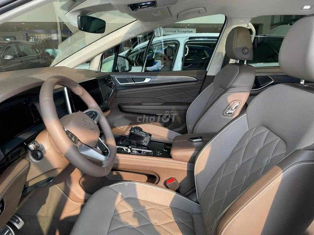 Volkswagen Viloran giá *** miền Nam. Mua bán Ô tô tại Quận 12 Tp Hồ Chí Minh được đăng bởi Phong GT Car hình 7