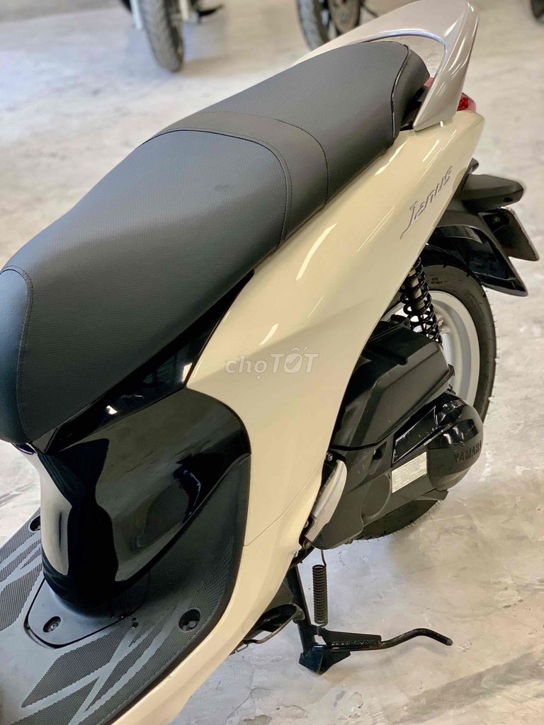 Yamaha Janus 125 2020 trắng sữa siêu đẹp chính chủ. Mua bán Xe máy tại Thành phố Thủ Đức Tp Hồ Chí Minh được đăng bởi Khương Phan hình 6